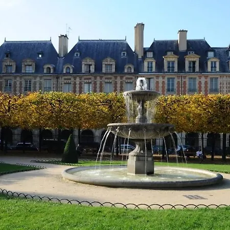 Appartamento Lovely Le Marais Parigi